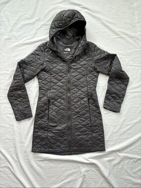 The North Face Thermoball Women's XS Black Quilted Hooded Longline Puffer